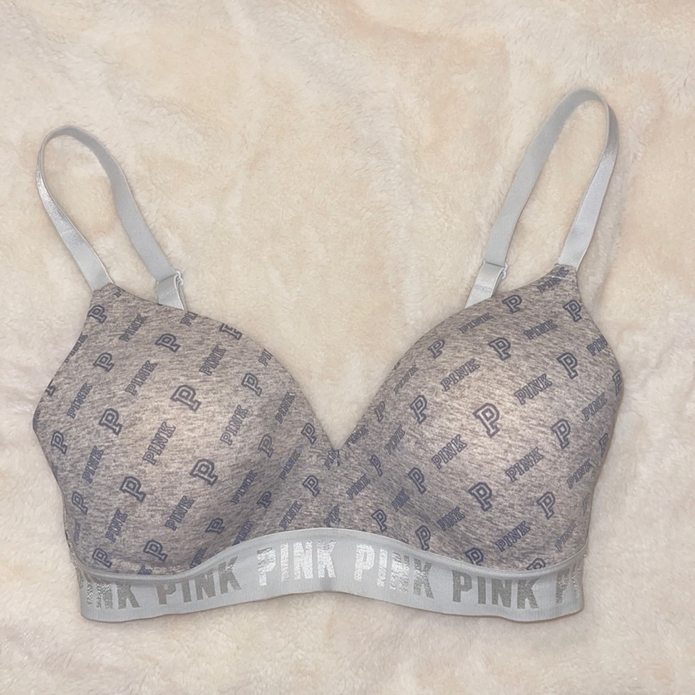 Grey Pink bra with no underwire! Super comfortable 🤍